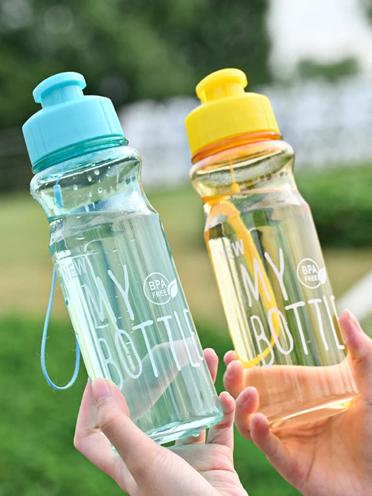 GARRAFAS DE ÁGUA TRANSPARENTE . (550 ml)