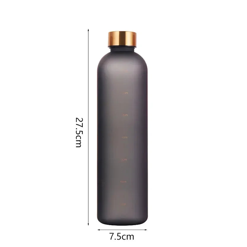 Garrafa de água de 1000ml , leve e prática