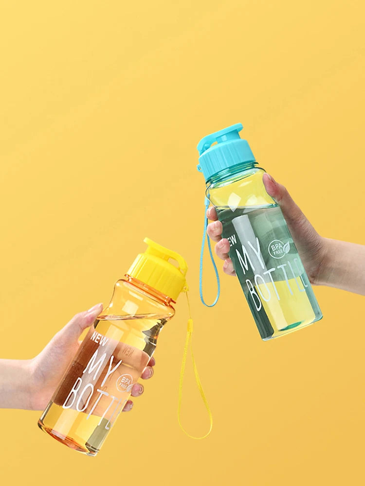 GARRAFAS DE ÁGUA TRANSPARENTE . (550 ml)