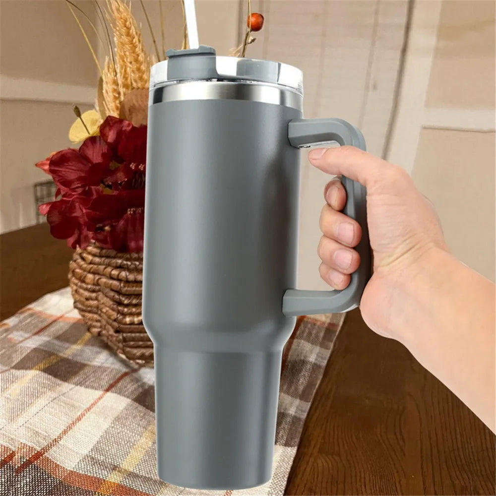 Copo Termico com Alça e Canudo . 1200 ml
