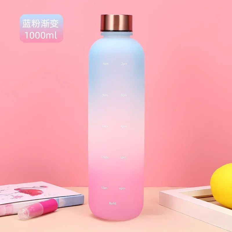 Garrafa de água de 1000ml , leve e prática