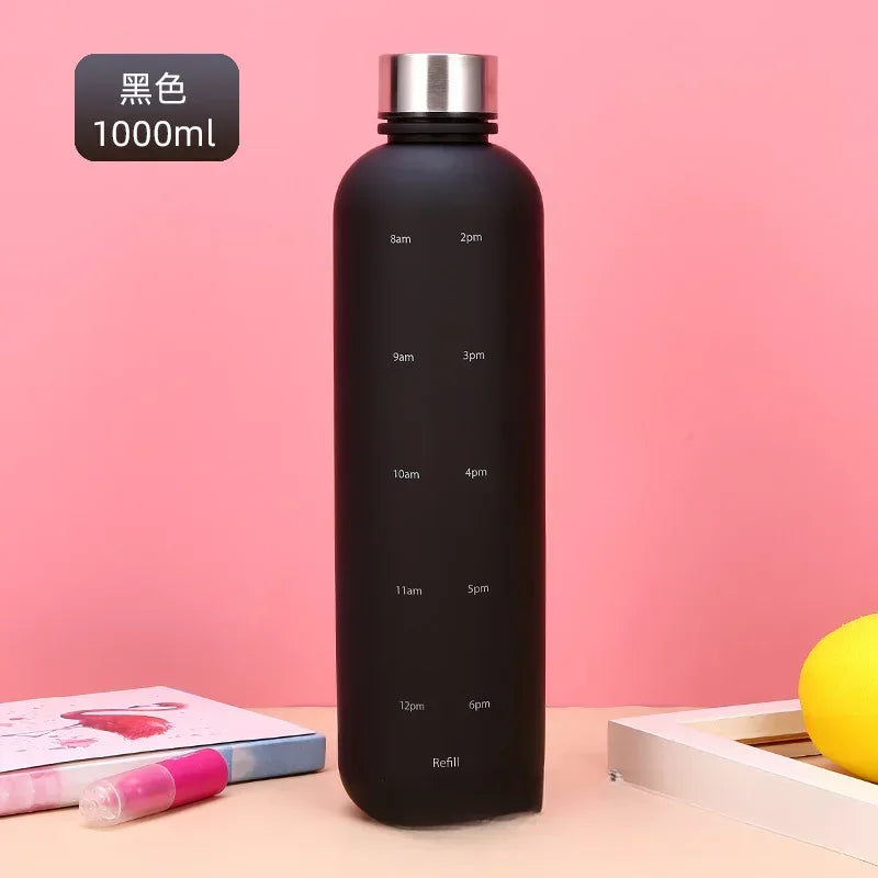 Garrafa de água de 1000ml , leve e prática