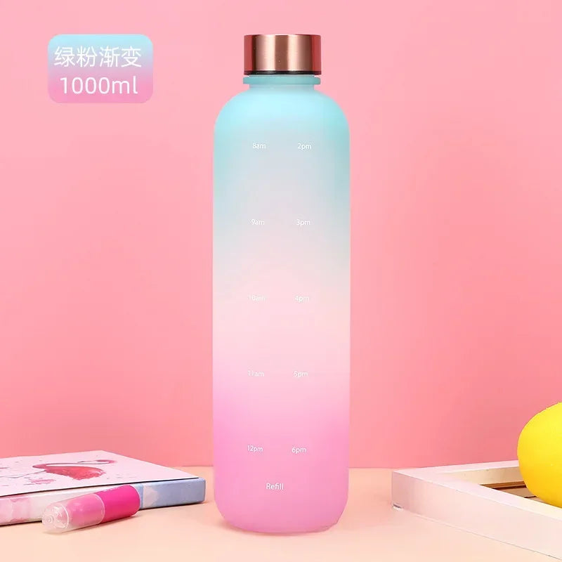 Garrafa de água de 1000ml , leve e prática