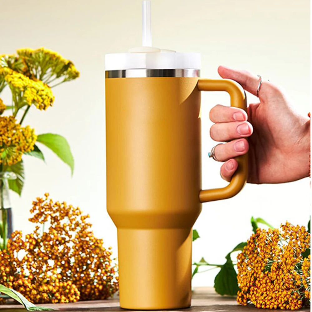 Copo Termico com Alça e Canudo . 1200 ml